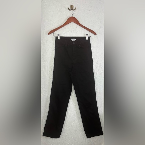 Good American Denim - Good American Ultra High Rise Slim Straight Leg Jeans Black Size 2/26 GCST47SBTE